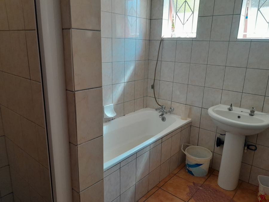 3 Bedroom Property for Sale in Protea Park North West
